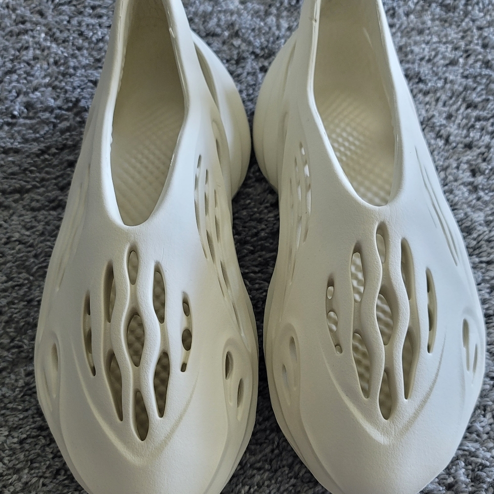 Yeezy Foam Racers